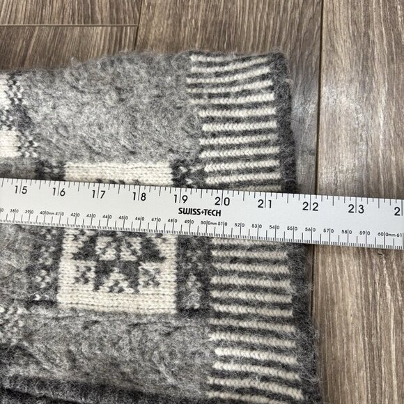 VTG Wool Sweater Womens M Grey Angora Cardigan Full Zip Nordic Fair Isle READ - Picture 6 of 12